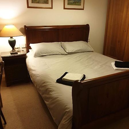Central En-Suite Room エディンバラ エクステリア 写真