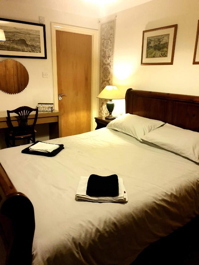 Central En-Suite Room エディンバラ エクステリア 写真